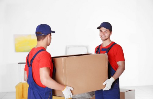 Local packing and box services for flats and businesses in Bow